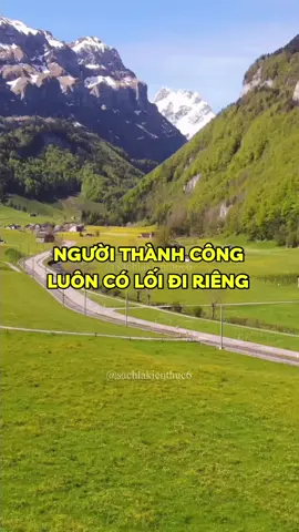 Người thành công luôn có lối đi riêng #baihoccuocsong #nhungcaunoihay #BookTok #sachhay #sachhaynendoc #sachlakienthuc6 #phattrienbanthan #thanhcong 