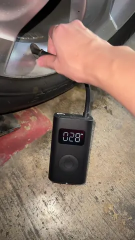 Tamang ikot ka lang dito #portableairpump #tireairpump 