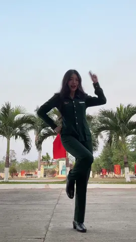 Suýt nữa quên bài =))) #phuonggthuy #bienphong 