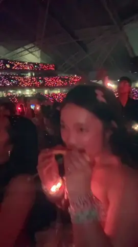 Tawang tawa ako kay Kia dito 🤣 Concert is life but kain is lifer 🤣