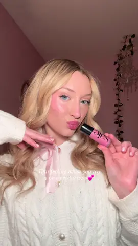 I feel Bonita🎀🫶🏼 Definitely going to be my go to blush for summer @Saie  #saiebaby #saiebeauty #pinkmakeup #blushgirl #blushgirly #blush #pinkaesthetic #pinklifestyle #pinkgirly #pinkmakeup #pinkmakeupaddict #fancylikegracie 