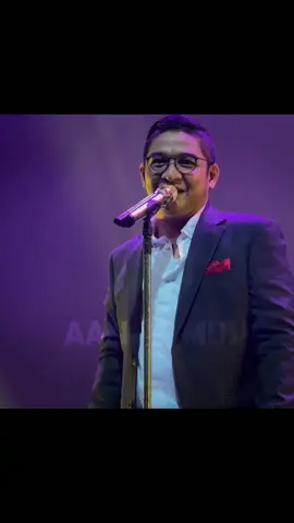 aku bukan pilihan hatimu konser Kuala Lumpur #unguband #akubukanpilihanhatimu #konsermusik #kualalumpurmalaysia #bandpopuler #musikindonesia #laguhits #cliquersindonesia #cliquersmalaysia #foryoupage  #fypp  #fypシ 