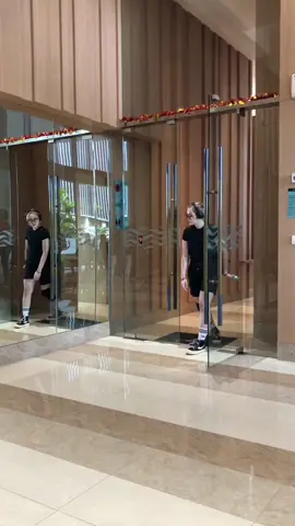 lets go gym now #fyp #gym #GymTok #gymmotivation #foryourpage @Evolene Official 