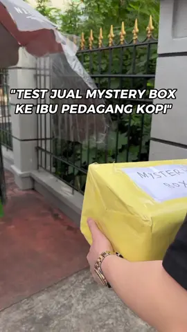 Pas banget dirumah Ibunya  tidak ada beras. Rezeki memang tidak pernah tertukar 🙏 #fyp #berbagi #rezeki #mysterybox #menjadiberkat 