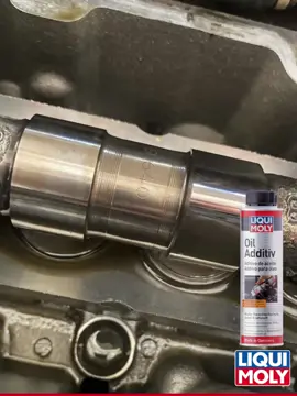 Seguindo nossa saga da #FiatStrada segue resultado da proteção do comando de válvulas com o uso do Oil Additiv a base de MoS2 🦾🇩🇪       #LIQUIMOLYBrasil #LIQUIMOLY #PoweredbyLIQUIMOLY #especialistaalemão #Lubrificanteautomotivo #aditivosparacarros #MadeinGermany   