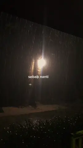 cape boleh,ngeluh juga boleh tapi kalau kamu nyerah semua akan hancurr #katakata #sadstory #vibes #hujan🌧️ #estetik #storywa #sunyi #sadstory #malamtenag #rintikanhujan #bismilahfyp 