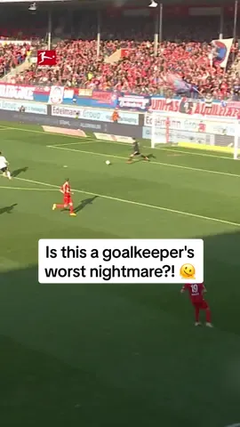 Is this a goalkeeper's worst nightmare?! 🫠 #bundesliga #fussball 