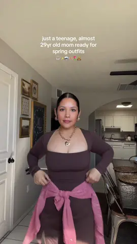 This @Amazon dress find snatches you right up. ✨🙌🏼🪩🧸 - -  #OOTD #outfitoftheday #simpleoutfit #casualoutfit #casualootd #sportygirl #momfit #momootd #latinacontentcreator #fashioncreator #amazonfind 