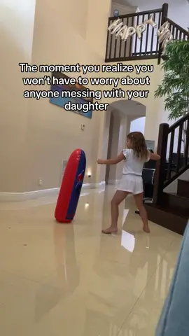 Ambidextrous?? #fyp #foru #athletickids #avianagisele #boxing🥊 #stronggirl 