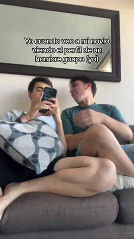 Tiene muy buen gusto 😶  #fyp #parati #humor #comedia #novios #pareja #feliz 