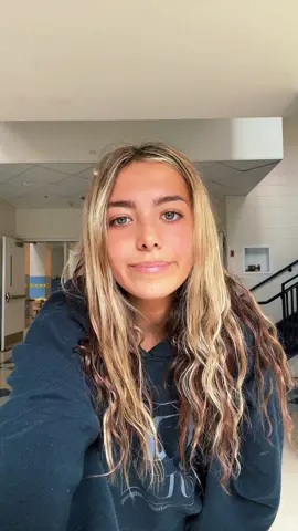 Schooll🤍☺️@thisisnotali 