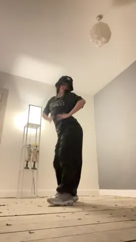 dc @layla marie <3 #dance #fyp #foryou #foryoupage #dancer #fypシ #fypシ゚viral #like #mcr #dancetiktok #checkuponit 