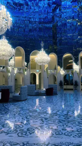 Qatars 6* Hotel 😍 Raffles #doha #qatar #dohaqatar🇶🇦 #traveltiktok #aesthetic #dohatiktok #qatarairways #trending 