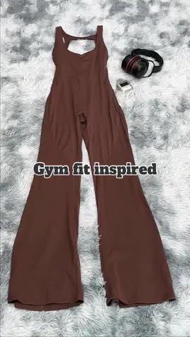 Be the gym star from here✨ #oeak #oeakjumpsuit #viraljumpsuit #amazon #flare #GymTok #fyp 