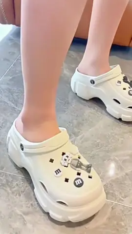 女款洞洞凉鞋加厚增高7厘米，沙滩厚底增高大头凉鞋增高，女款夏季外穿！ #沙滩鞋#洞洞鞋防滑耐磨 #夏季凉鞋 #厚底增高