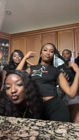 GHANA GIRLS STAND UPPP!!! 🇬🇭🔥 #fyp #ghanaindependence #ghanagirlstep #viral #ghanaat67 