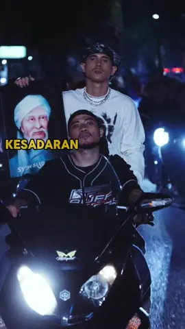 GERAK KAKI OTOMATIS BERANGKAT JEMPUT KEMENANGAN! 🫱🏽‍🫲🏾🤍 . #NEWMUSIC #BEHINDTHESONG #MUSICONSTAGE #MUSICONTREND #RISINGONTIKTOK #MUSIKDITIKTOK