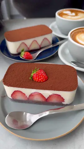 日本全国いちごスイーツまとめ🍓 ①ぜんめいや(愛知) ② カフェ多肉倶楽部(福岡) ③ ダカフェ (東京、愛知) ④ Cafe No.888 (大阪) ⑤ Dolce Vita (岐阜) ⑥ Cafe WONDER (愛知) ⑦ カフェマムーニア (神戸) ⑧ cafe&bar PIENITORI(岐阜) ⑨ 天山(福岡) ⑩ TABLES (大阪) ⑪ T bear cafe (愛知) ⑫Afternoon Tea LOVE＆TABLE (東京、大阪、静岡など) #名古屋グルメ #大阪グルメ #いちご #いちごスイーツ #strawberry #japanesefood 