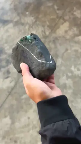 #jade #jadeite #crystals #gem #fyp #jadestonecutting #foryou #jadestonecuttingjackpot 