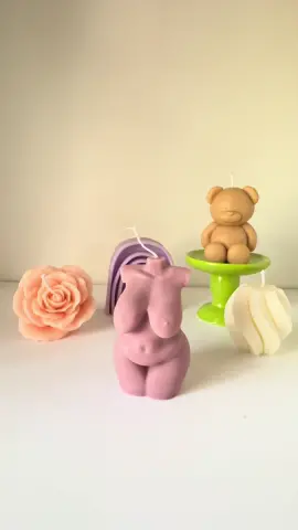 Pink curvy lady 🩷  #candles #candlemaking #decorativecandle #unmoldingcandles #bodycandle #thickbodycandle #goddesscandles 
