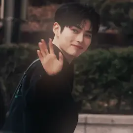 he’s so handsome im ascending !!!?! #sunghanbin #sunghanbinedit #hanbinedit #hanbin #hanbinzb1 #zb1edit #zb1 #zerobaseone #zerobaseoneedit #fyp 