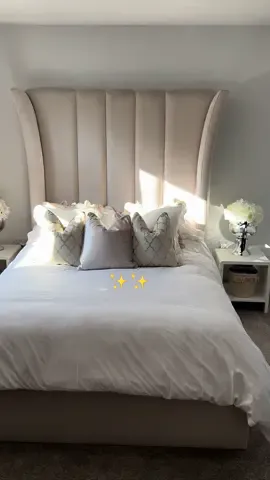 SPARKLING ✨🤍✨ gorgeous bedding from @Linenbundle its so so soft , you honestly cant beat fresh white bedding 💞 *gifted #fyp #foryou #foryoupage #bedding #Home #decor #bedroom 