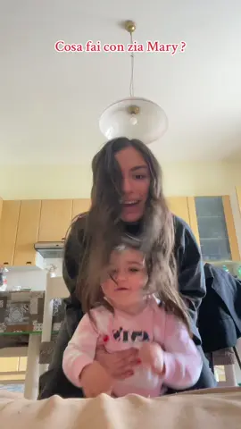 La amo troppo❤️❤️❤️  come rideee🫠🫠🫠 #trend #tiktok #ballo #ziaenipote #Love #ballettotiktok #mylove 