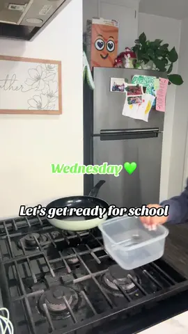 Wednesday morning! 💚 #slowmorning #momtok #momof4 #morningroutine #breakfast #asmr #mamatok #mamadecuatro #parati #fyp #morningwithus 