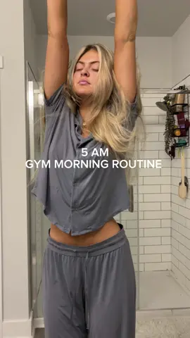  spend the morning w me before work 🌟🏋🏼‍♀️ here is my quad day: foam roll + dynamic stretching  barbell reverse lunges heel elevated goblet squats, drop weight amrap, forward lunges amrap Bulgarian split squats  KAS glute bridges w hold jumping lunges  the fit is @csb !! 🔗 in bio  #Fitness #fitnessmotivation #gymgirl #gymmotivation #morningmotivation #morningroutine #healthylifestyle #gymootd #gymoutfit #OOTD #outfitoftheday #health #workoutmotivation #gymwear #Fitness #fitgirl #gymfit #fitwear #fitspo #5amclub #morningworkout #5to9before9to5 #productivty 