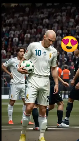 Zidane penalty ❤️😍 #InMyBubbleWithBaseus #capcut #مهارات #penalty #goat #zidane #leomessi #cr7 #PremierLeague #mondial #السعودية #المغرب #ronaldo #mancity #realmadrid 