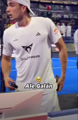 Porque creis que @Ale Galan estava asi despues del partido? 🥺#premierpadel #parati #alegalan 