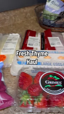 Just a little grocery haul to get us through the week! 💕 #groceryshopping #groceryhaul #foodhaul #foodshopping #haul #foodhaul #EasyRecipes 