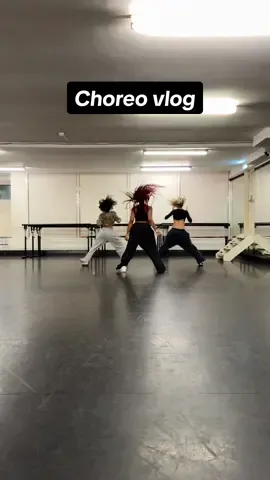 new single new choreo new visuals who disssss? #fyp #newmusic 