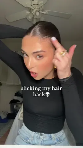 slick back🤝🏻arm WORKOUT😮‍💨🏋🏻‍♀️🏋🏻‍♀️   ALL products are on my amaz0n inBI0 in “SLICKED BACK HAIR”<333  #hairtok #slickedbackhair #slickedbackbun #slickbackhair 