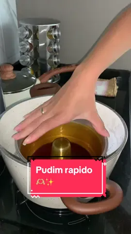 Pudim rapido e pratico de fazer e fica uma delicia 🥰🫶🏼 #receita #dicas #praticas #pudimdeleitecondensado #pudimfacil 