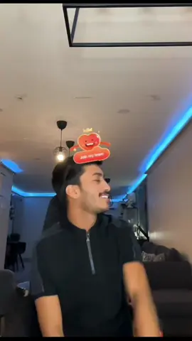 جاني عطرك 🤍🫶 #fypシ #CapCut #ترند_تيك_توك #bdtiktokofficial #مشاهير_تيك_توك #TextToSpeech #expoler #viral #foryou #typ #جاني_عطرك  #الشعب_الصيني_ماله_حل😂😂 #اغوى_كويتيين🇰🇼 #بدر_الحسينان @فانز حسين العتيبي 