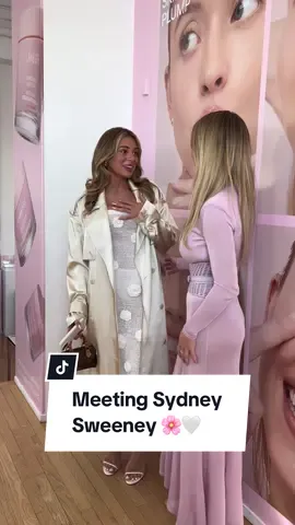 I 🤍 Sydney Sweeney, thanks for having me @laneige_us 🌸 wearing @Revolve 