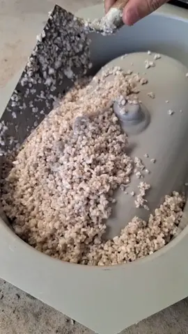 🤔 Você não vai acreditar 🤔 Fiz uma cuba sem usar cimento.. Isso mesmo, eu usei apenas pedra + 1 aditivo 🤯 Muito doido né?  Falaí o que você achou dessa peça.. Aproveita e me segue, pois eu sempre trago conteúdo monstro por aqui 🔥 #cubalucrativa #revestimentos #tiktok #viralvideo 