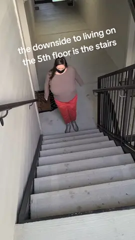 #stairs #bigchestproblems #curvytiktok 