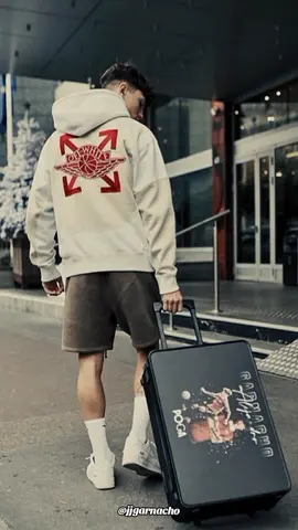 cool like no other😎#garnacho #alejandrogarnacho #garnachofans #manchesterunited #footballtiktok #jj #random #xyzbca #fypシ゚viral 