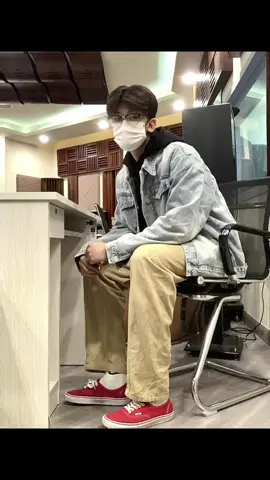 hãy chọn outfit mà bạn thích ...#xuhuong #phoidonam #outfit #outritnam ....