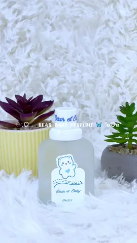 kalau suka baby memang kena try this perfume🫶🏻 sebab bau perfume ni memang bau baby tauuu and floral gituuu 😍😍😍 #bearandbaby #perfume #perfumetiktok #smellgood #lemooc #lemoocperfume 