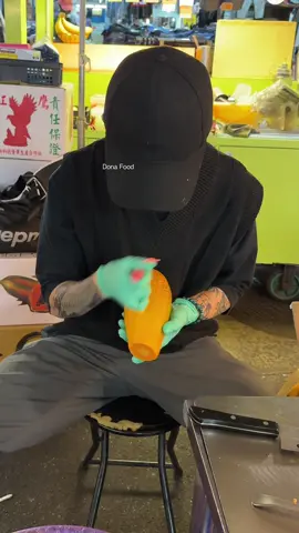Must Try! Fresh Papaya Fruit Juice - Fruits Cutting Skills #fruits #asmr #tiktokfood #taiwan 
