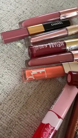 Tell me im not the only one…. @Maybelline New York @NYX Professional Makeup @COVERGIRL @Dior @L’Oréal Paris @Milani @KIKO Milano @e.l.f. Cosmetics #lipgloss #lipglosscollection 