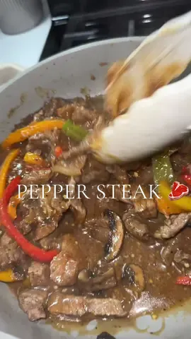 Heavily ispired by @Cookin With Jai , please don’t mind my messy kitchen lol 🫠 this was so yummy!! #peppersteak #cooking #fypシ 