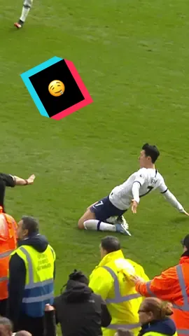 Come for Sonny, stay for the limbs 🤤 #Son #HeungMinSon #Tottenham #Spurs #PremierLeague