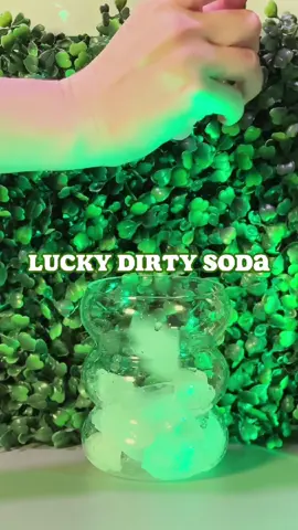 This is the perfect @OLIPOP Dirty Soda to celebrate St. Patrick’s Day! 💚 #olipoparmy #dirtysoda #guttok #healthtok #ugc #ugccreator #contentcreator #drinktok #dairyfree