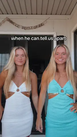 😏 #twins #fyp 