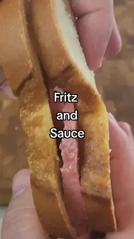 Here's a sandwich I researched and wrote about recently that's... not all that amazing, though I guess there *is* a story there.  #fritzandsauce #fritz #bologna #tomatosauce #ketchup #whitebread #sandwichtok 