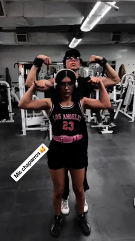 Dicen que los nenes no deben de hacer pesas porque se quedan chaparros 🥴 animo a darle chavitos💪🤟 #gym #teamtello #bodybuilding #fitnessmotivation #GymLife #cambiofisico 